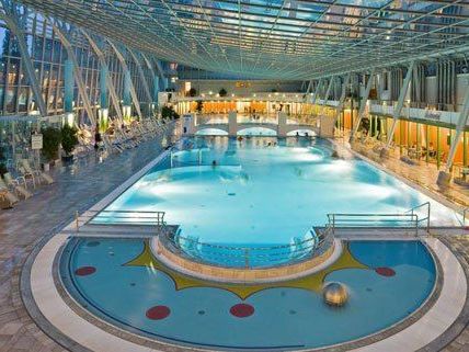 Auch in der Römertherme hatte es einen Einbruch gegeben. Auch in der Römertherme hatte es einen Einbruch gegeben.