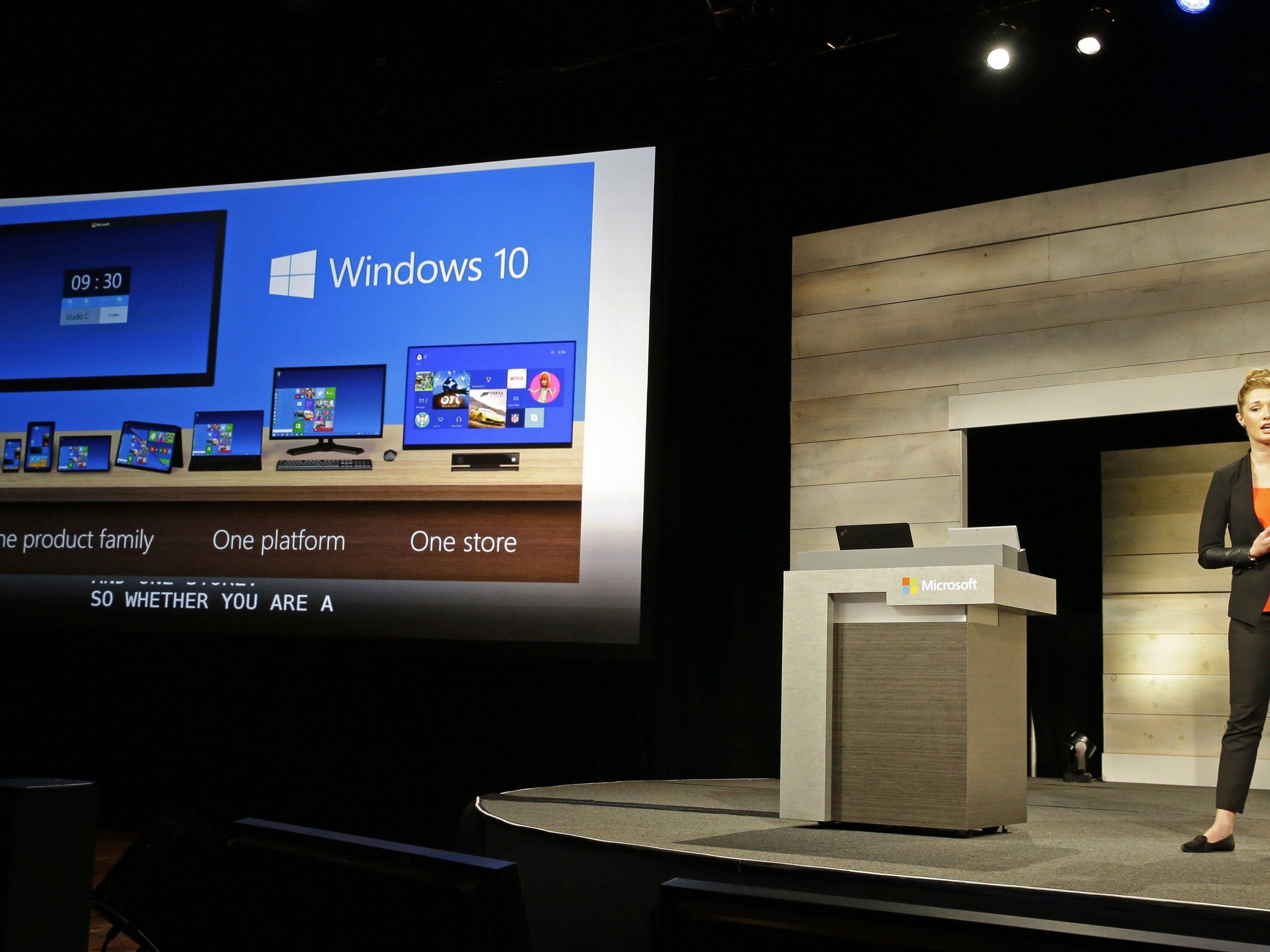 Microsoft stellt Windows 10 öffentlich vor. Im Bild die Präsentation für Aktionäre Anfang Dezember 2014. Microsoft stellt Windows 10 öffentlich vor. Im Bild die Präsentation für Aktionäre Anfang Dezember 2014.