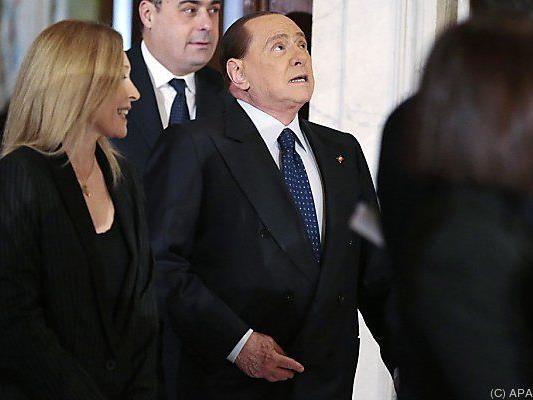Berlusconi wieder einmal in der Bredouille