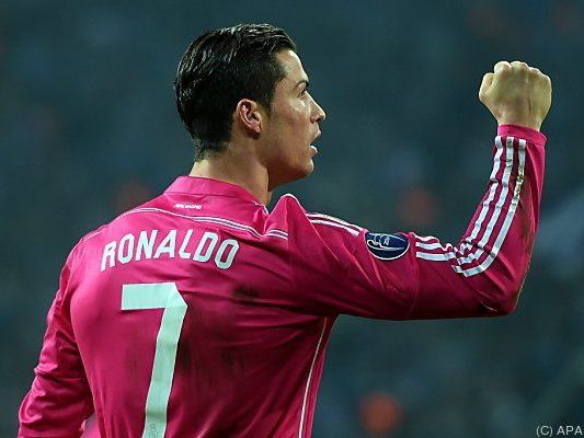 Cristiano Ronaldo traf zum 1:0 Cristiano Ronaldo traf zum 1:0