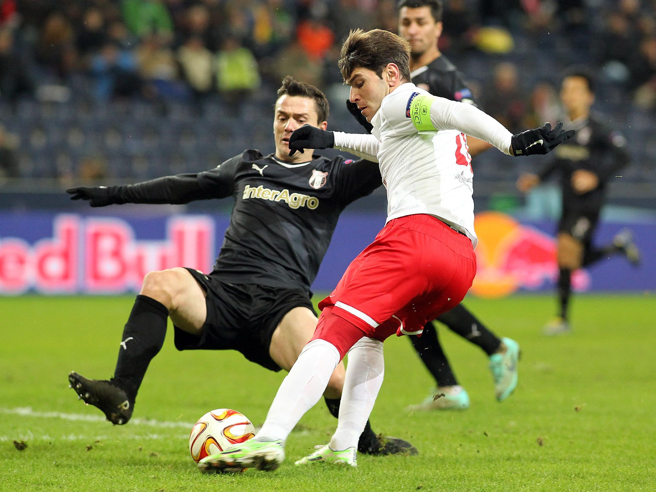 Besonders Salzburgs Spanier Jonathan Soriano freut sich auf das Duell in seiner Heimat. Besonders Salzburgs Spanier Jonathan Soriano freut sich auf das Duell in seiner Heimat.