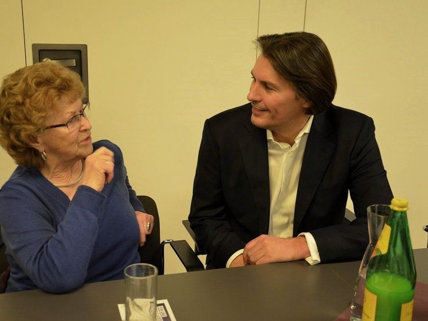 Es wurde eifrig diskutiert! Es wurde eifrig diskutiert!