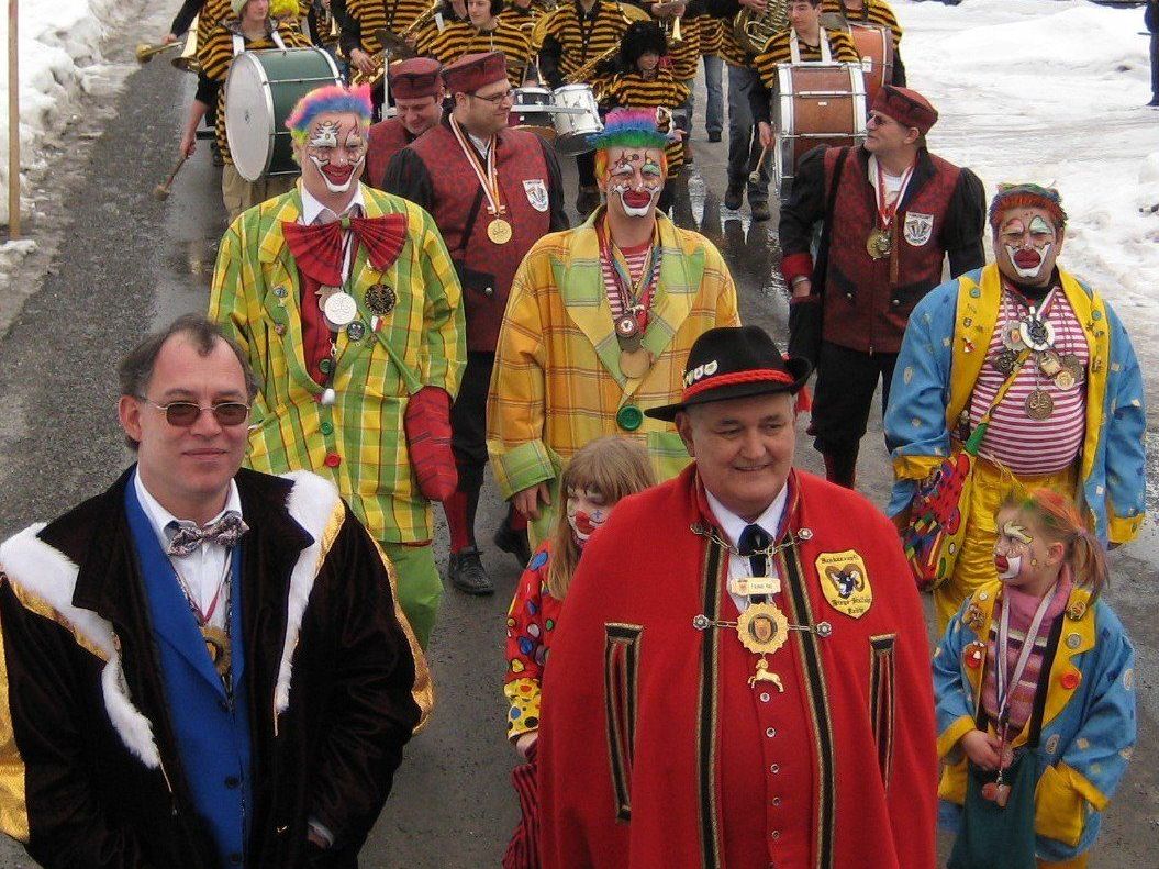 8. Februar: Großer Faschingsumzug in Gaschurn. 8. Februar: Großer Faschingsumzug in Gaschurn.