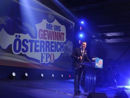Die FPÖ startet bereits jetzt in den Wahlkampf.