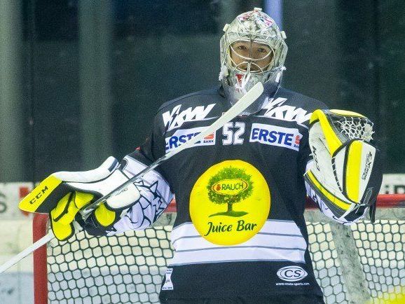 Gleich viermal musste der Bulldogs-Schlussmann heute hinter sich greifen. Gleich viermal musste der Bulldogs-Schlussmann heute hinter sich greifen.