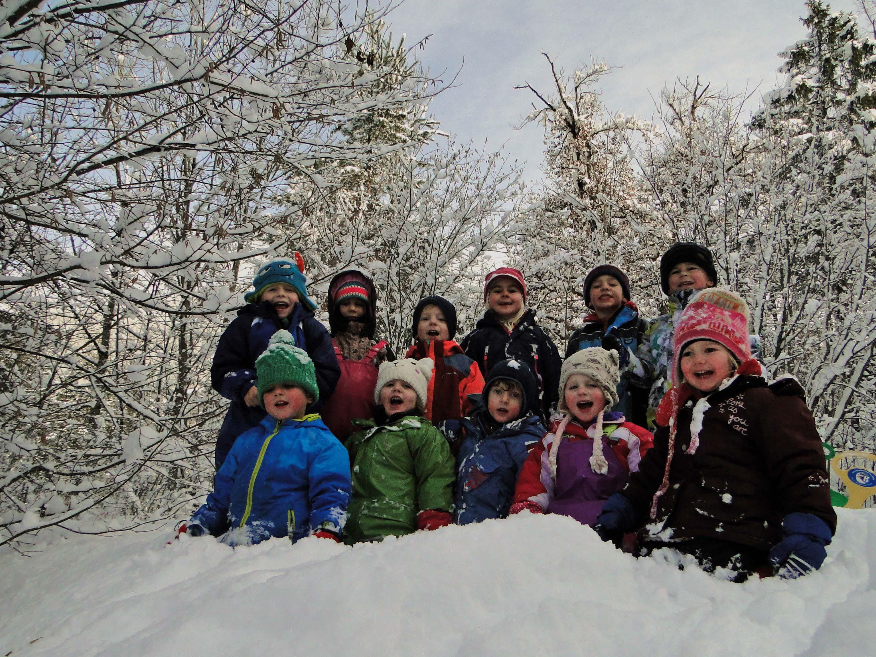 Im Bludenzer Waldkindergarten findet der Kindergartenalltag im Freien statt. Im Bludenzer Waldkindergarten findet der Kindergartenalltag im Freien statt.