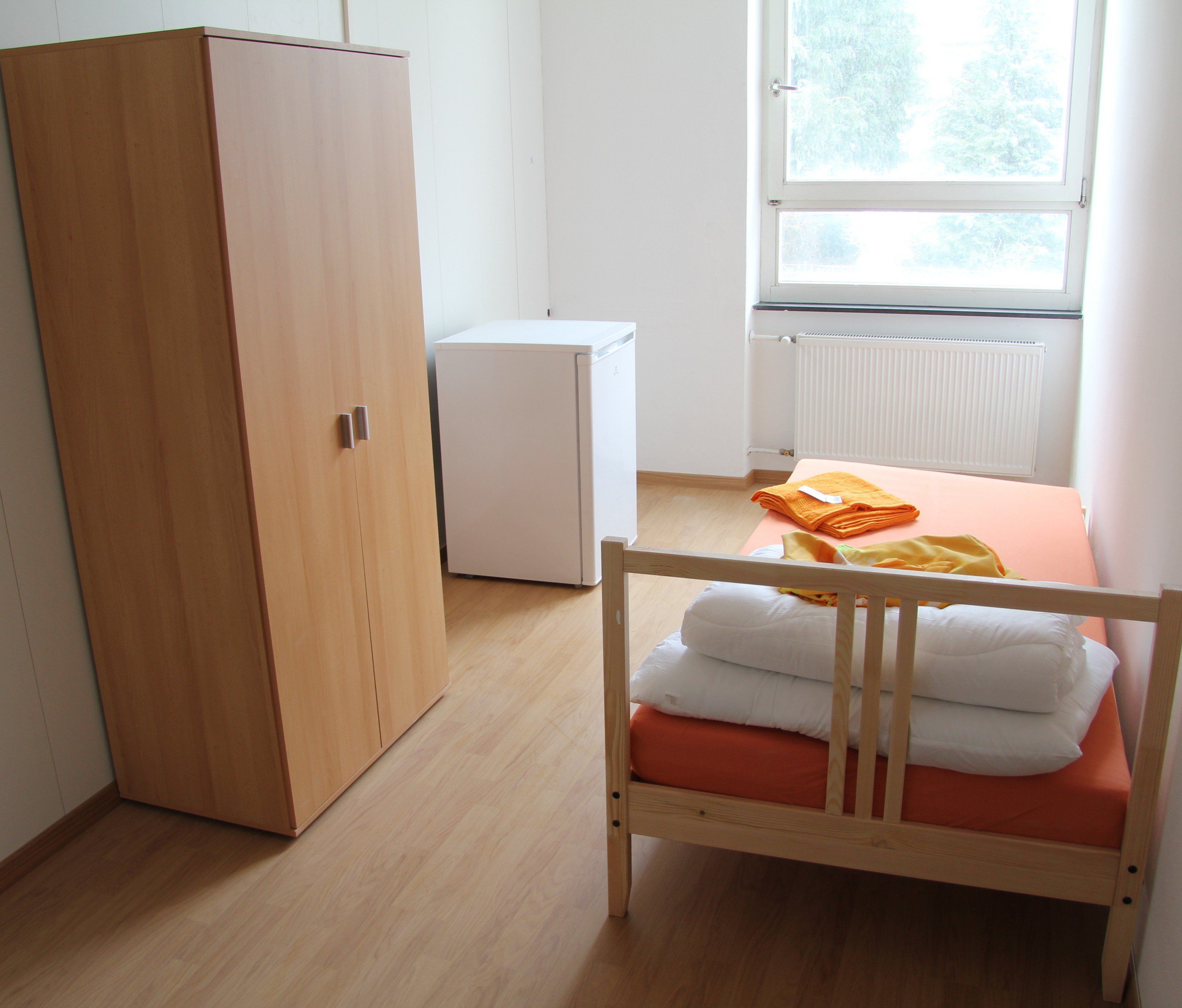Ein Zimmer in der neugeschaffenen Asylwerberunterkunft im Schulbrüderheim Feldkirch. Ein Zimmer in der neugeschaffenen Asylwerberunterkunft im Schulbrüderheim Feldkirch.