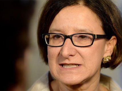 Die Sicherheitsstufe in Österreich soll erhöht bleiben, so Mikl-Leitner. Die Sicherheitsstufe in Österreich soll erhöht bleiben, so Mikl-Leitner.
