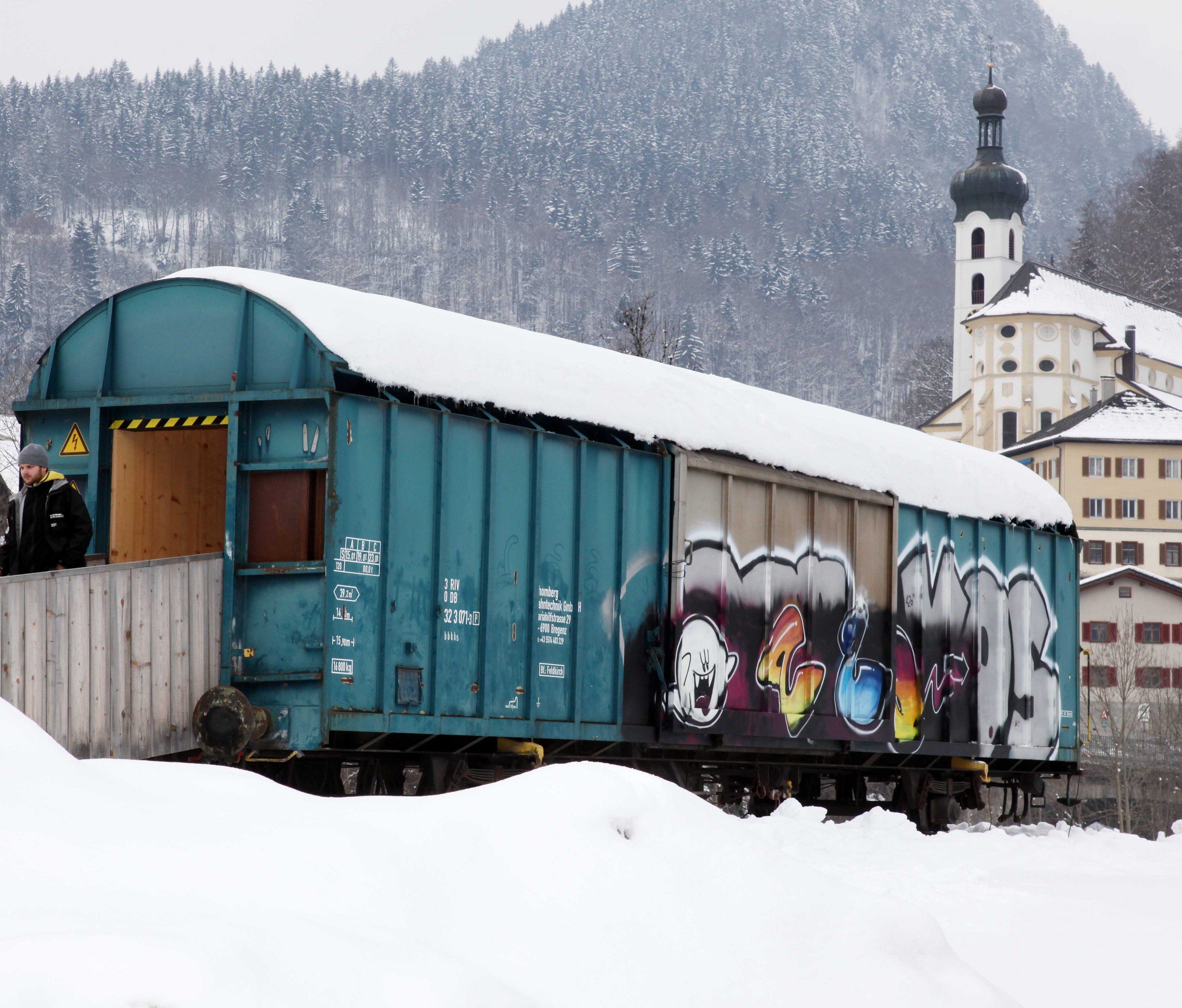 Die Ausstellung in Tschagguns - stilgerecht in einem alten Waggon. Die Ausstellung in Tschagguns - stilgerecht in einem alten Waggon.
