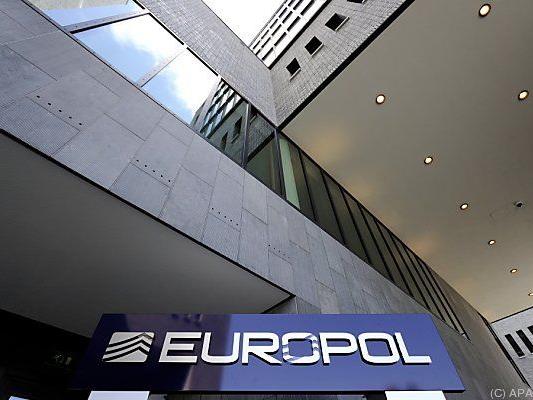 Europol hob Betrügerring aus
