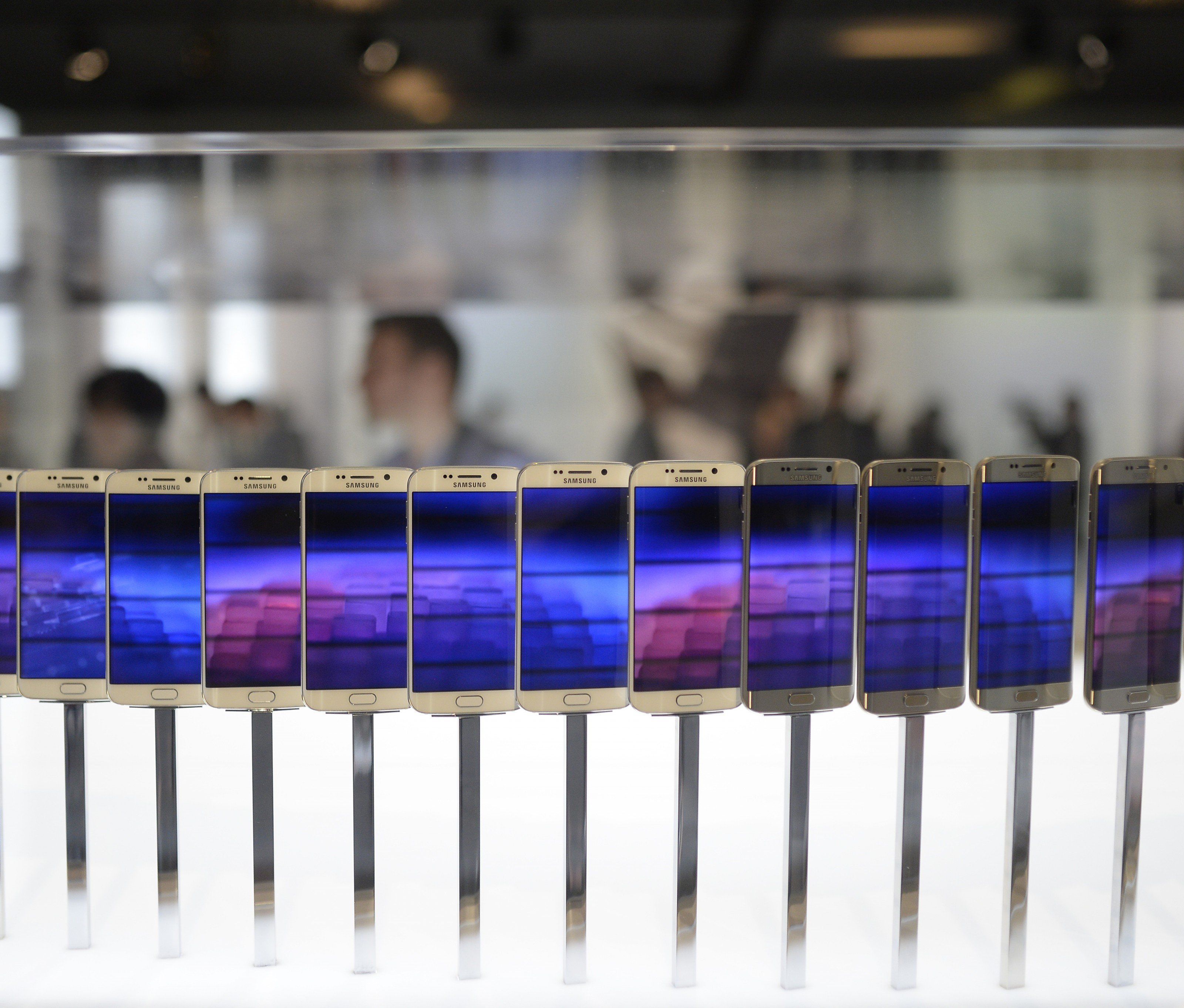 Das Samsung Galaxy S6 war die erste große Neuheit in Barcelona. Das Samsung Galaxy S6 war die erste große Neuheit in Barcelona.