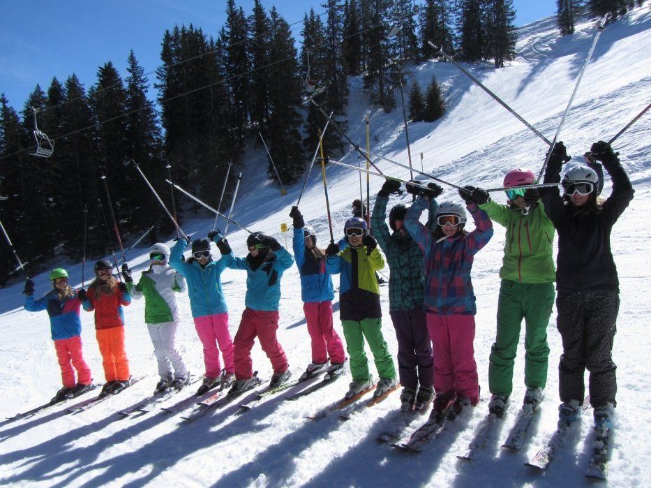 Traumhafte Pistenverhältnisse und Kaiserwetter herrschten beim Skirennen der Mittelschule Schruns-Grüt. Traumhafte Pistenverhältnisse und Kaiserwetter herrschten beim Skirennen der Mittelschule Schruns-Grüt.