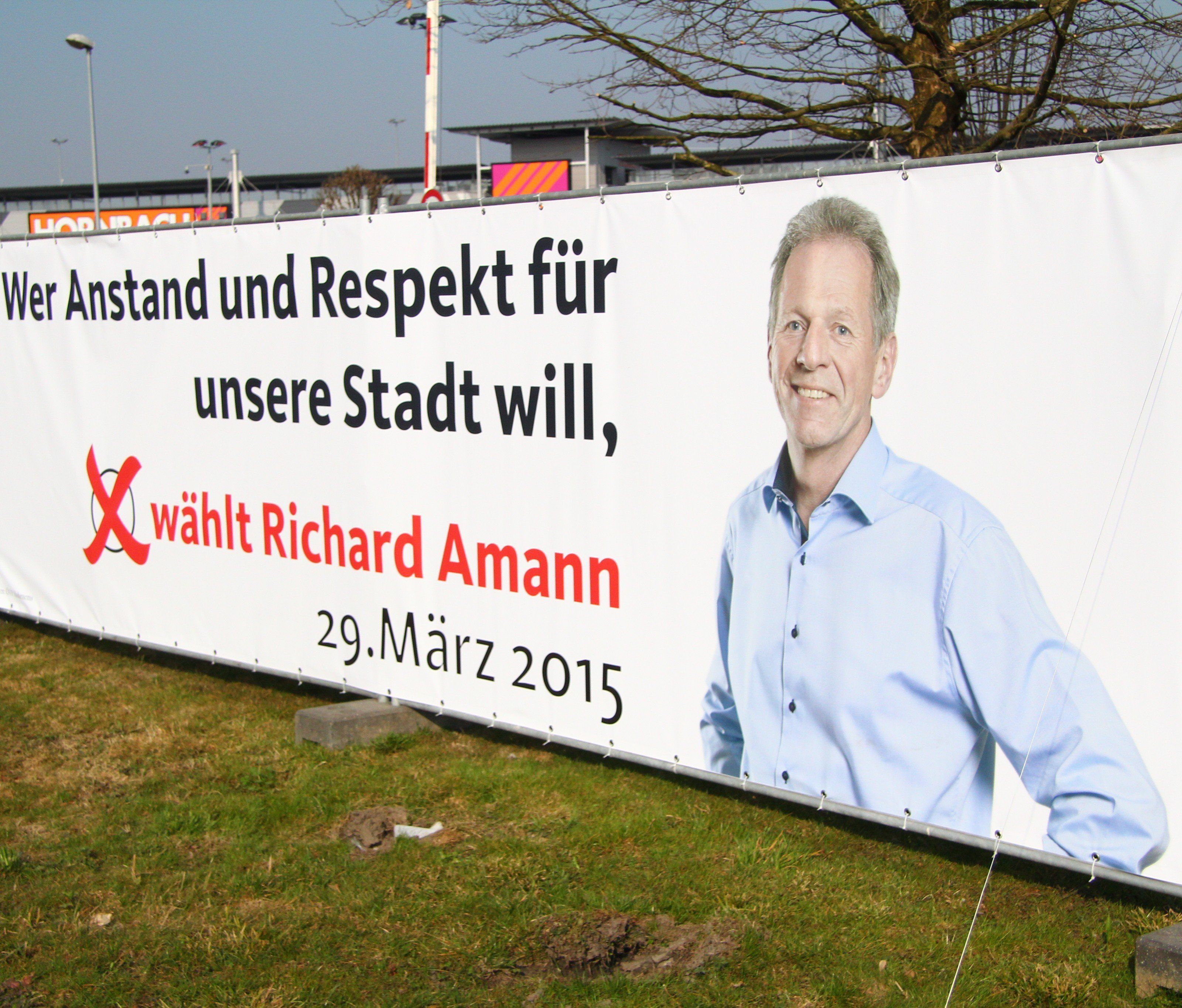 So wirbt die ÖVP in Hohenems für den amtierenden Bürgermeister - aber nicht nur. So wirbt die ÖVP in Hohenems für den amtierenden Bürgermeister - aber nicht nur.