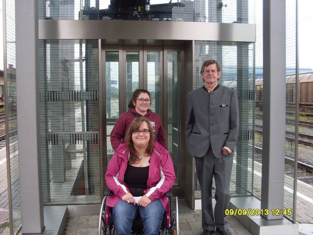 Hans-Jürgen Holzer - VLBG Behinderten-Aktivist feierte mit der Eröffnung der Lifte am Grazer Ostbahnhof am 09.09.2013 seinen grössten Erfolg seines Lebens Hans-Jürgen Holzer - VLBG Behinderten-Aktivist feierte mit der Eröffnung der Lifte am Grazer Ostbahnhof am 09.09.2013 seinen grössten Erfolg seines Lebens