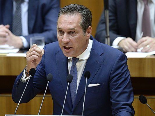 Nun nach eigener Aussage offener für Muslime: Strache