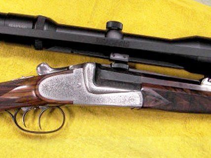 Eine der auf der Messe gestohlenen Waffen Eine der auf der Messe gestohlenen Waffen