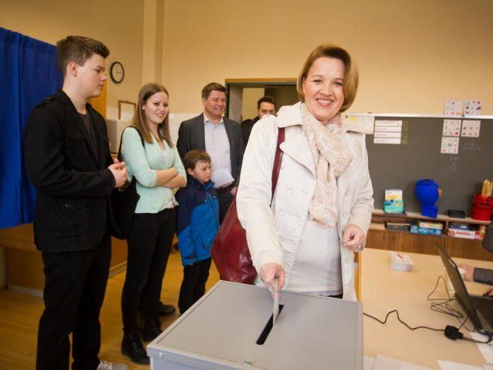 Andrea Kaufmann bleibt Bürgermeisterin Andrea Kaufmann bleibt Bürgermeisterin
