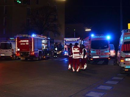 Rund zwei Stunden dauerte der Feuerwehreinsatz im 10. Bezirk. Rund zwei Stunden dauerte der Feuerwehreinsatz im 10. Bezirk.