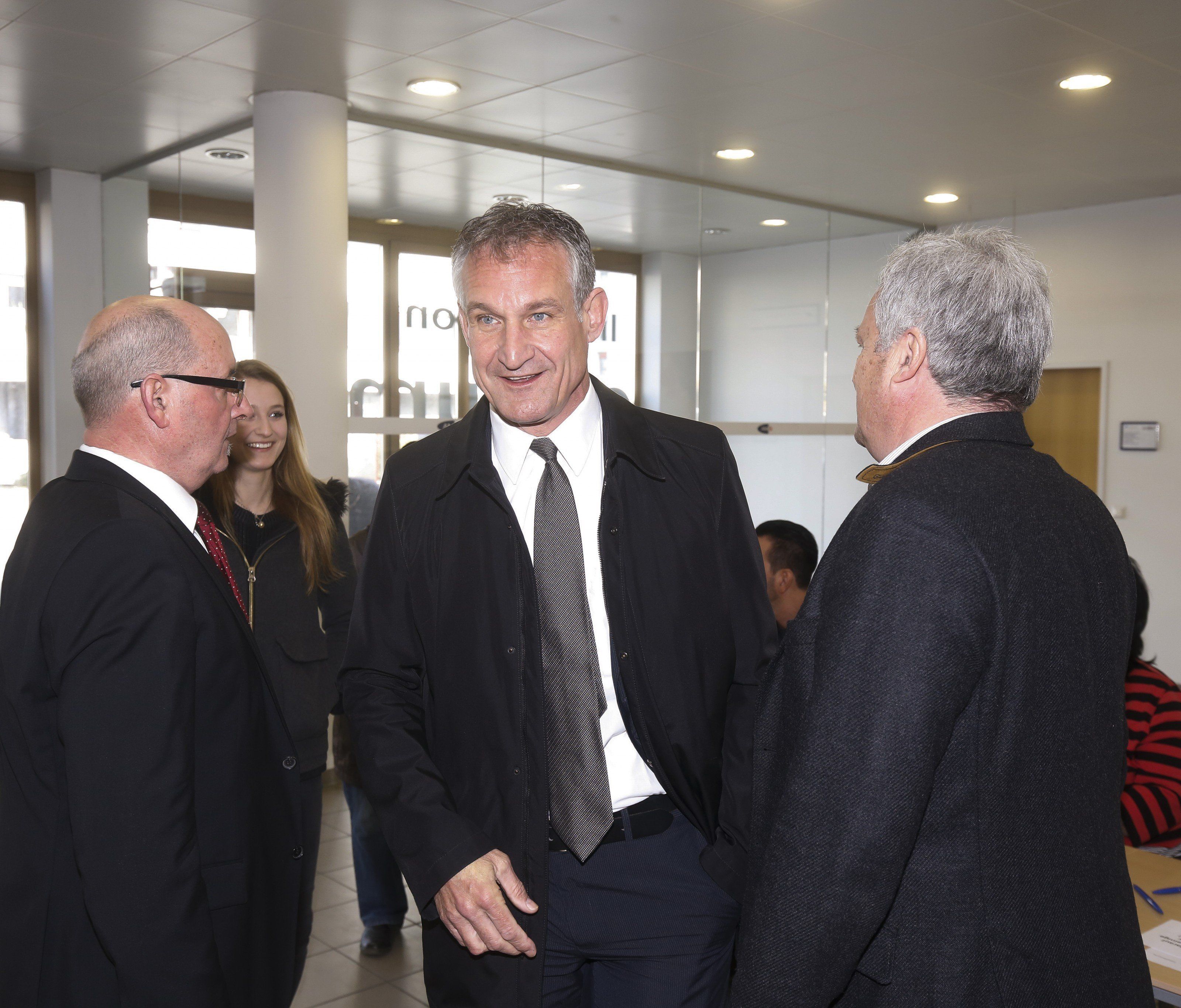 Am Schluss wurde es ganz knapp, aber Markus Linhart bleibt Bürgermeister in Bregenz. Am Schluss wurde es ganz knapp, aber Markus Linhart bleibt Bürgermeister in Bregenz.
