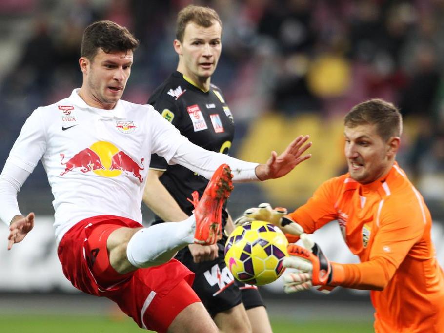 Red Bull Salzburg hat überraschend mit 0:1 gegen Aufsteiger SCR Altach verloren.