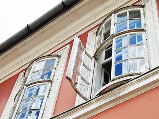 Wien-Leopoldstadt: Frau nach Fenstersturz verstorben