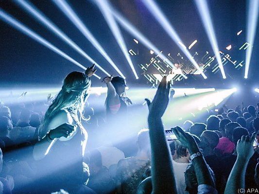 "Clubfeeling" soll es bei Live-Veranstaltungen geben "Clubfeeling" soll es bei Live-Veranstaltungen geben