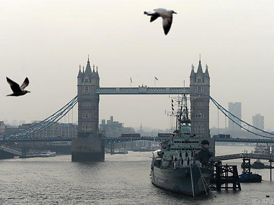 Nebel über London: Hohe Kosten durch Luftverschmutzung in EU