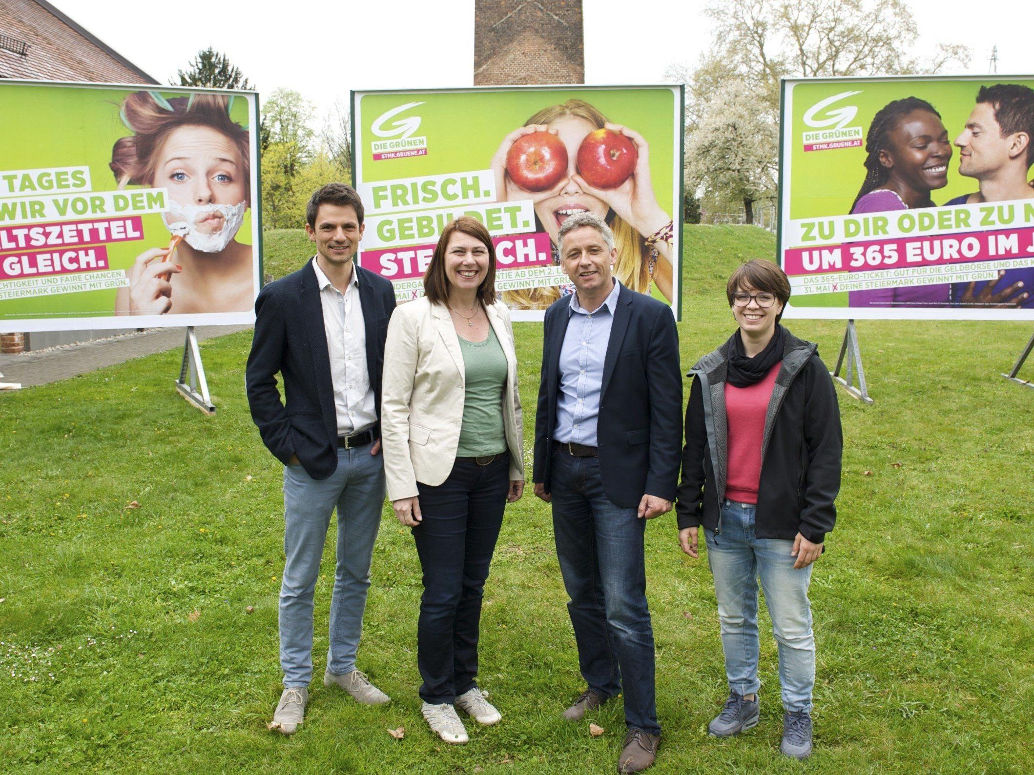 Die steirischen Grünen bei ihrer Plakatpräsentation vor der Landtagswahl.