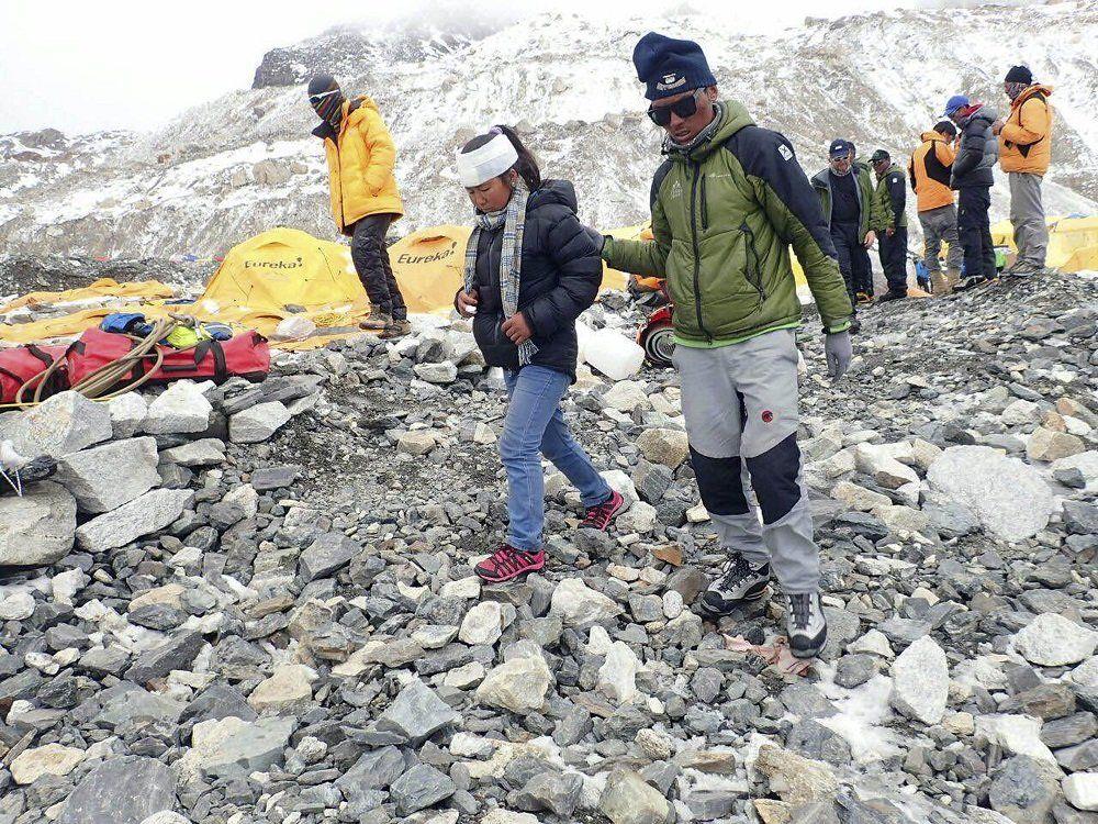 Am Mount-Everest sind derzeit viele Bergsteiger unterwegs.