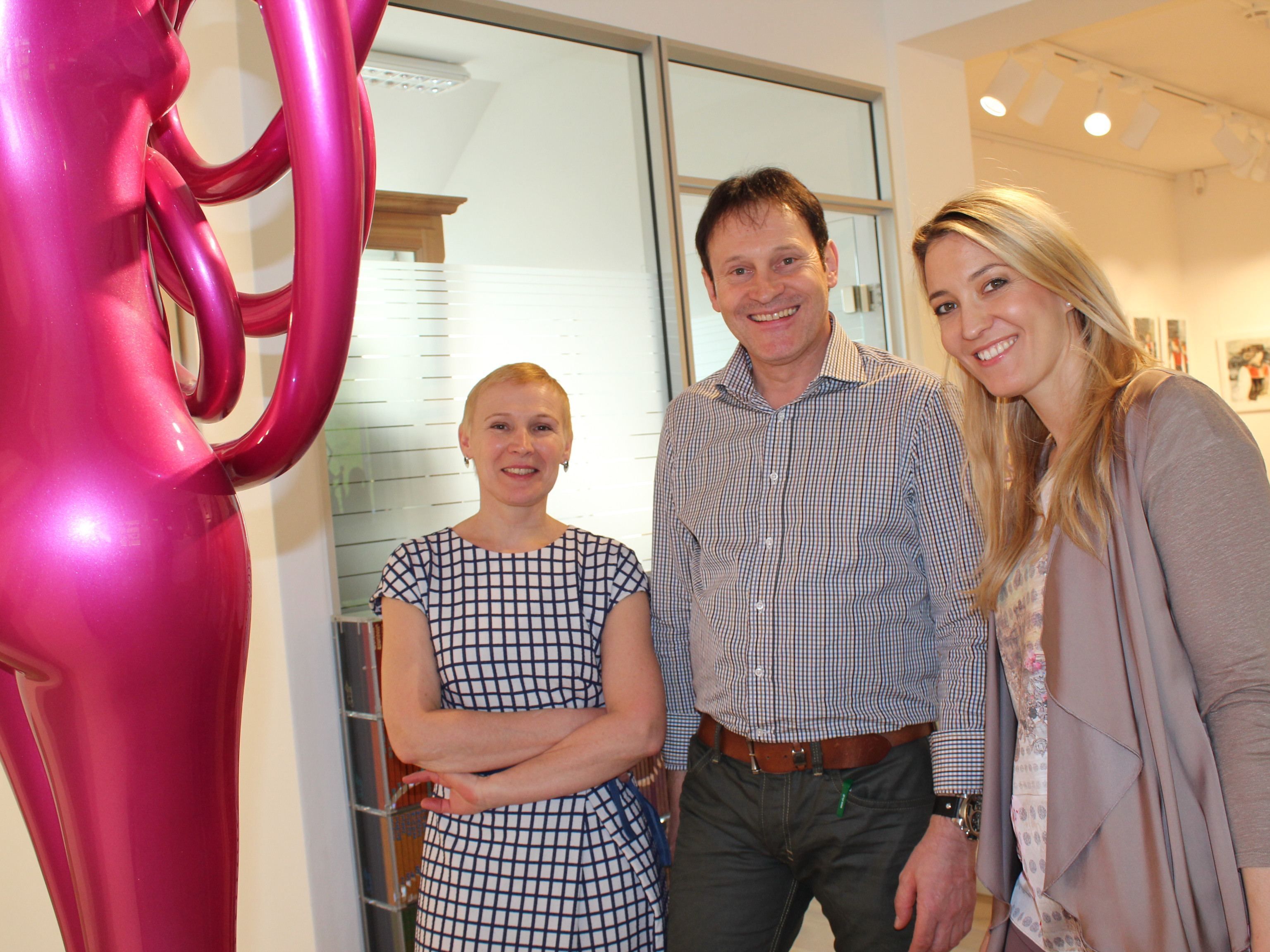 Carmen und Werner Böhler mit Evelyn Dorn. Carmen und Werner Böhler mit Evelyn Dorn.
