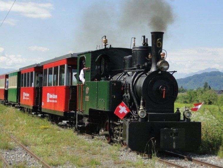 Mit Dampf zur Rheinmündung Mit Dampf zur Rheinmündung