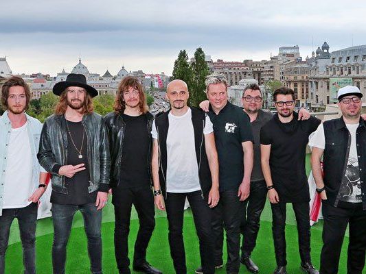 The Makemakes und Voltaj in Bukarest. The Makemakes und Voltaj in Bukarest.