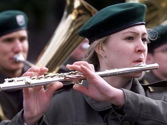Forderung nach Erhalt der Militärmusik in Österreich.
