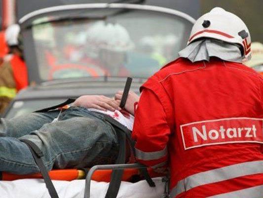 31-Jähriger erlitt Arbeitsunfall und wurde in ein Krankenhaus gebracht