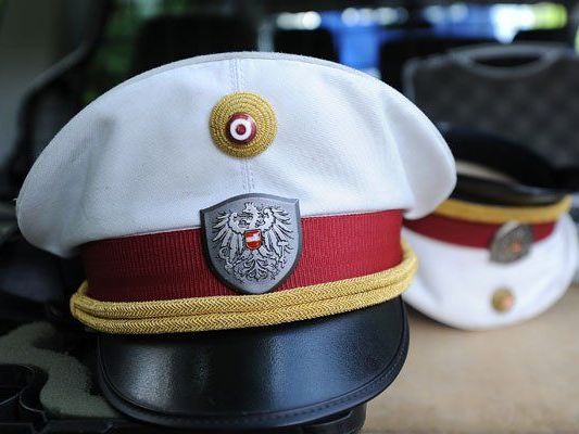 Wien benötigte zusätzliche Hilfe der Polizei. Wien benötigte zusätzliche Hilfe der Polizei.