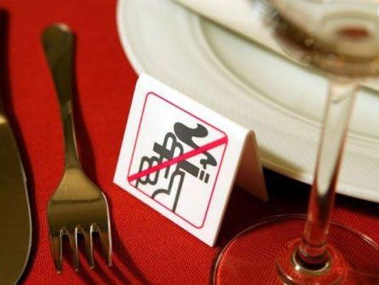 Ab Mai 2018 gilt in der Gastronomie ein generelles Rauchverbot. Ab Mai 2018 gilt in der Gastronomie ein generelles Rauchverbot.
