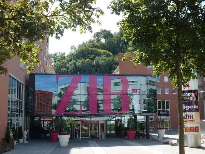 Der Modepark Röther eröffnet im ZIB.