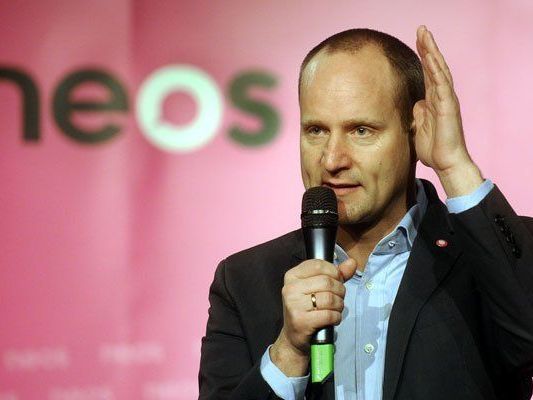 Der NEOS-Parteichef weiß, dass es im Burgenland nicht einfach für seine Partei wird. Der NEOS-Parteichef weiß, dass es im Burgenland nicht einfach für seine Partei wird.