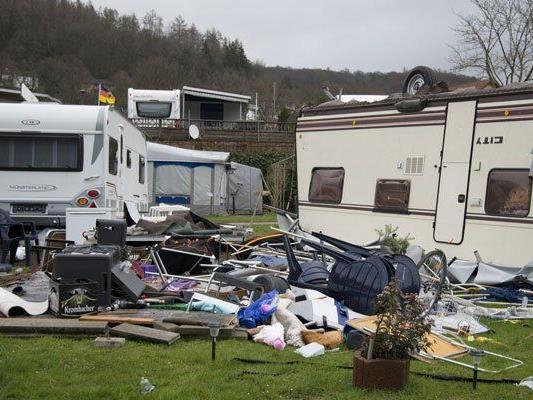 So wie auf diesem Campingplatz in Deutschland sind auch in Österreich viele Schäden entstanden.