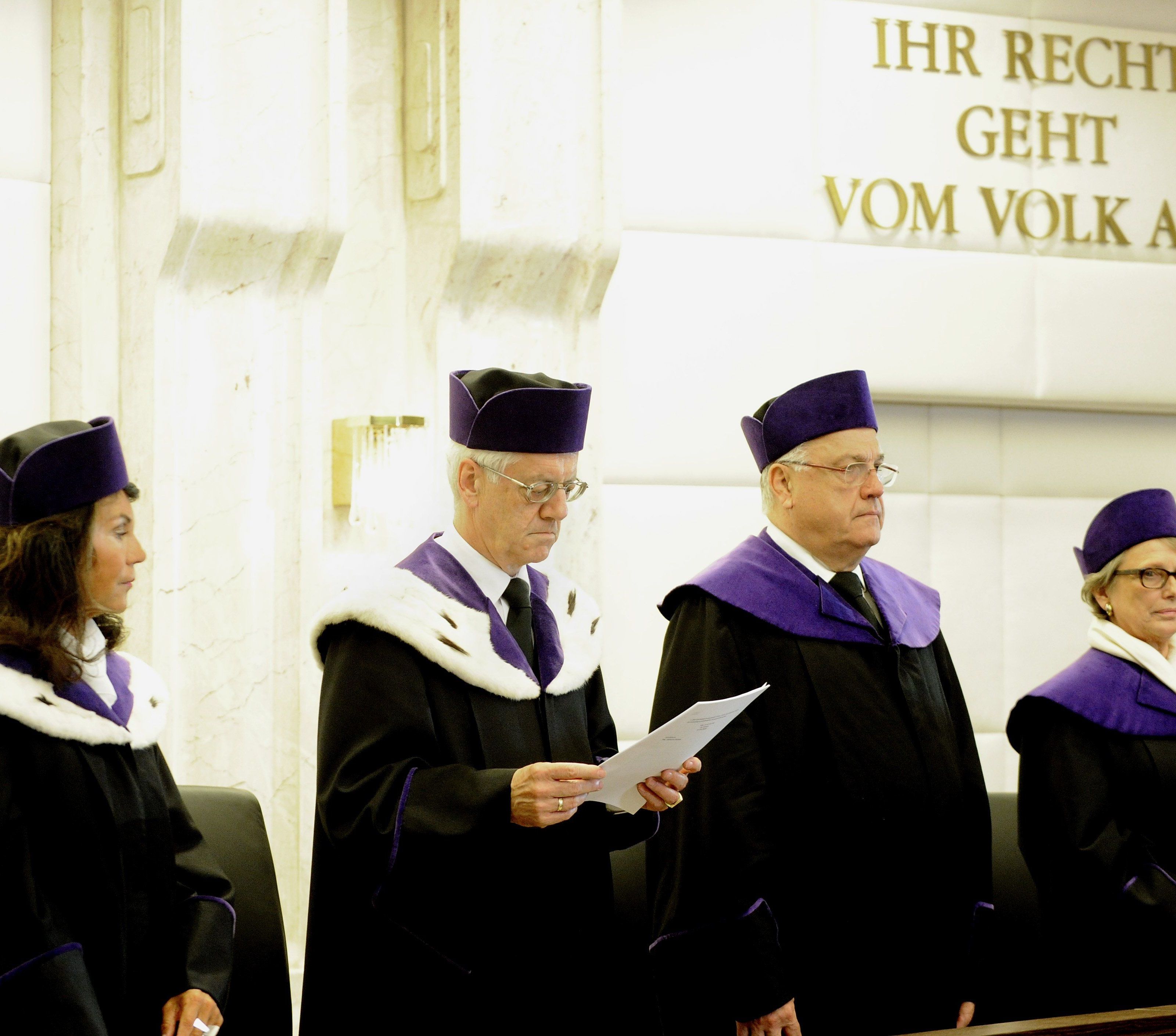 Die Anfechtungen der Bürgermeisterwahlen in Bludenz und Hohenems liegen nun offiziell beim VfGH. Die Anfechtungen der Bürgermeisterwahlen in Bludenz und Hohenems liegen nun offiziell beim VfGH.