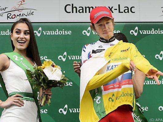 Sakarin durfte sich das Gelbe Trikot anziehen Sakarin durfte sich das Gelbe Trikot anziehen