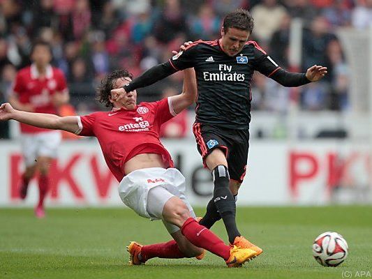 Baumgartlinger fälschte einen Schuss unhaltbar ab Baumgartlinger fälschte einen Schuss unhaltbar ab