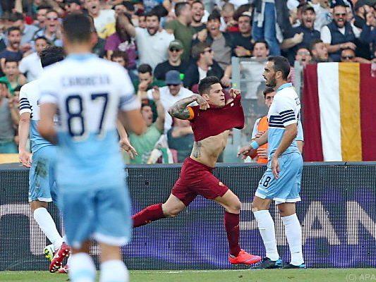 Iturbe bejubelt seinen Treffer gegen Lazio