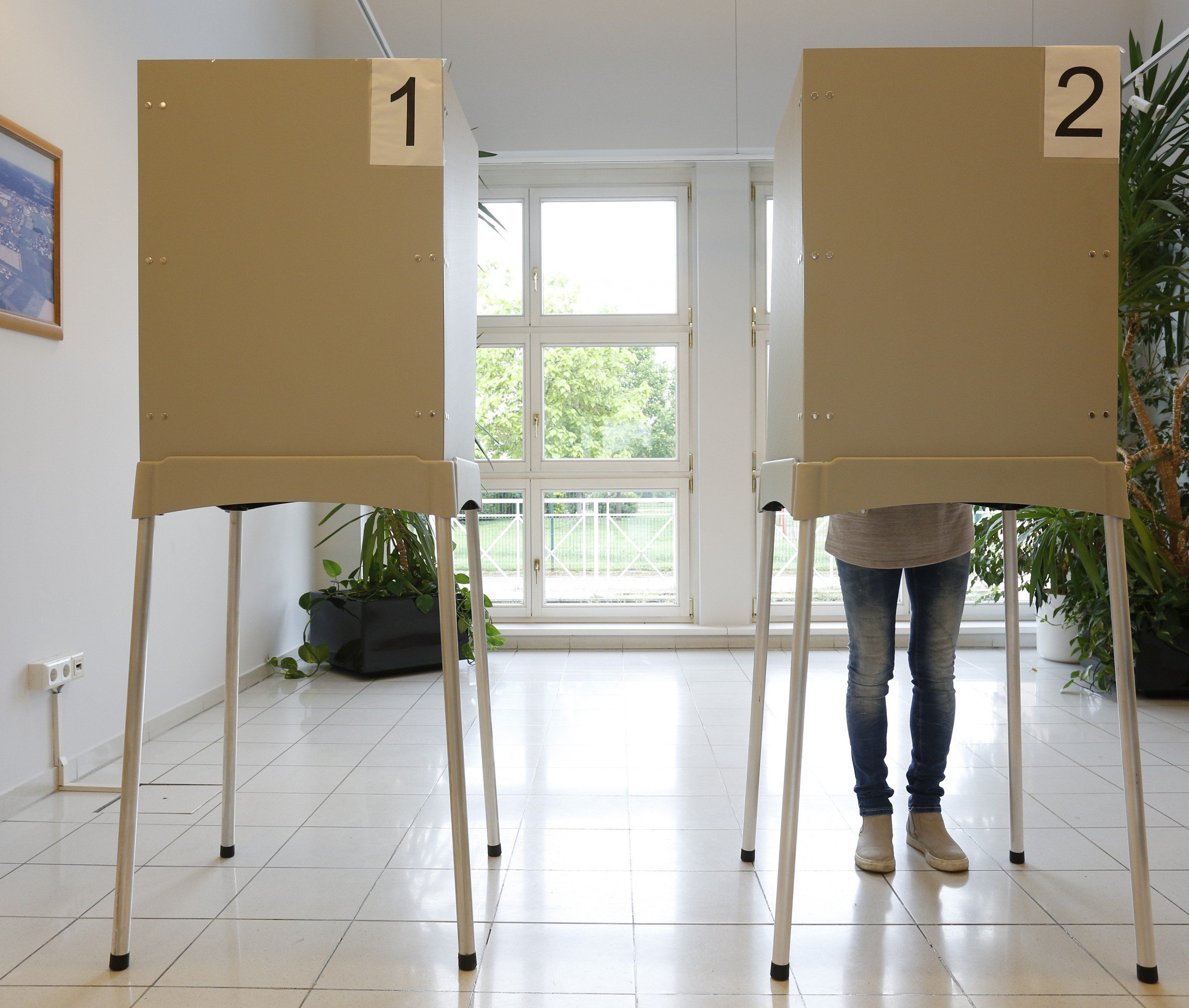 Die erste Hochrechnung zur Landtagswahl im Burgenland 2015.