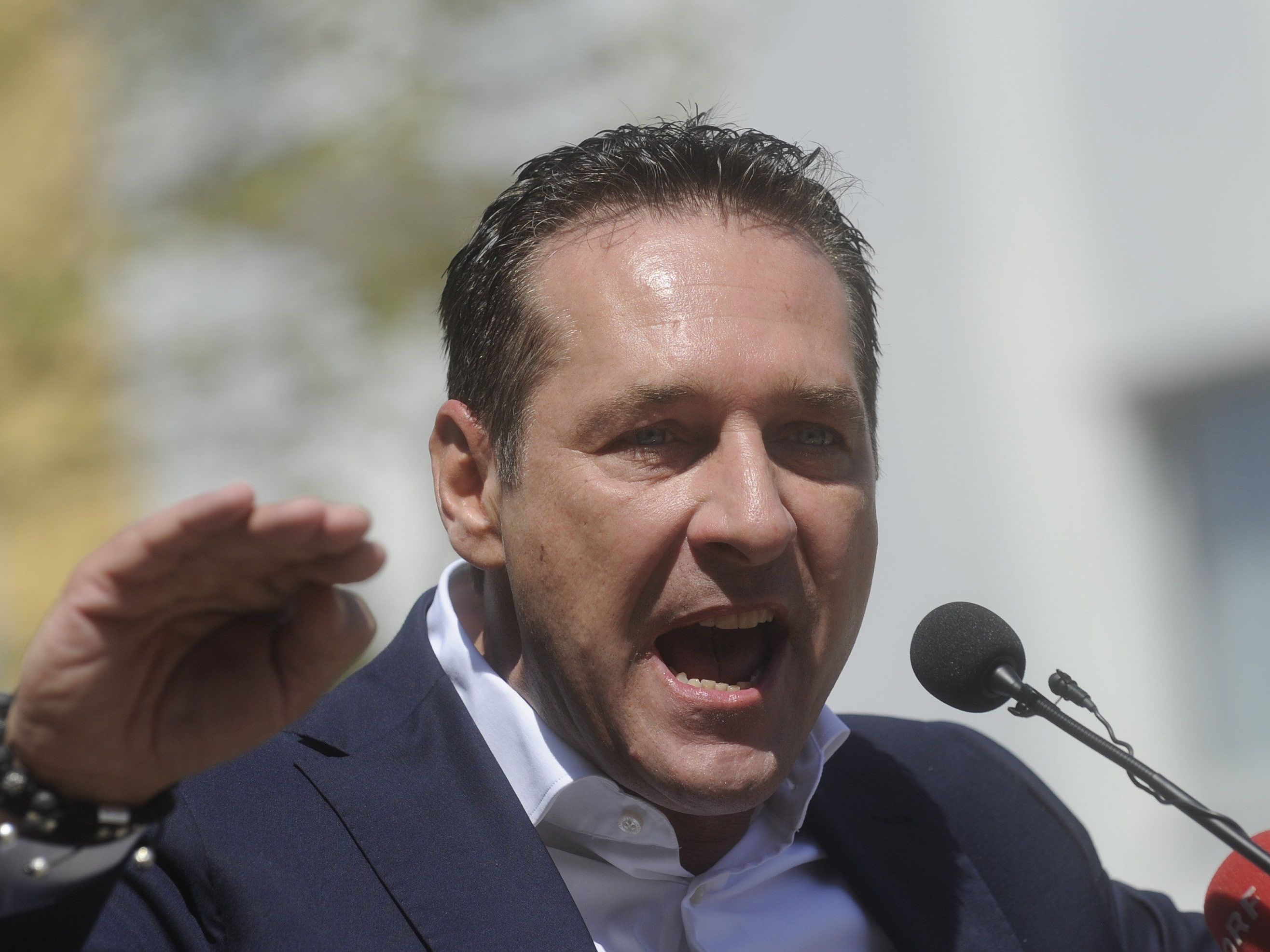 Asyl: Strache schimpft Richtung Häupl Asyl: Strache schimpft Richtung Häupl
