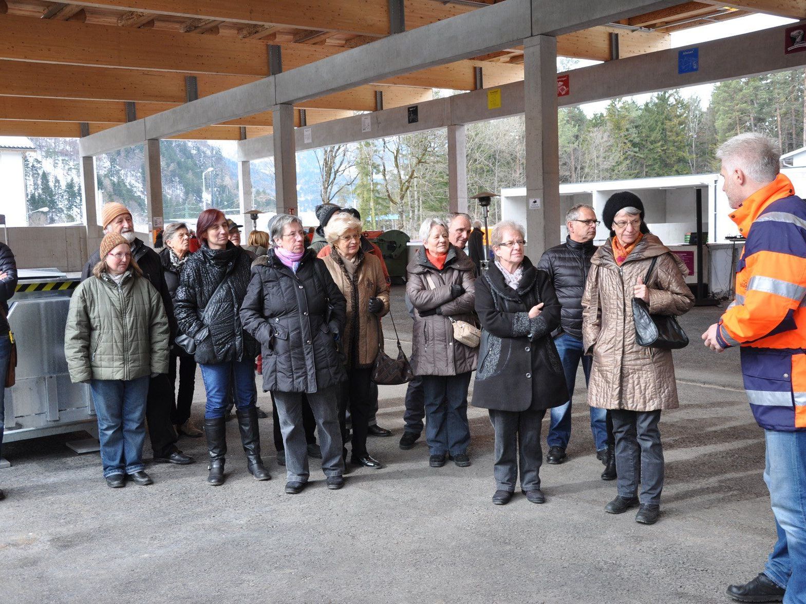 Eine Führung im neuen Altstoffsammelzentrum steht auf dem Programm der Umweltwoche. Eine Führung im neuen Altstoffsammelzentrum steht auf dem Programm der Umweltwoche.