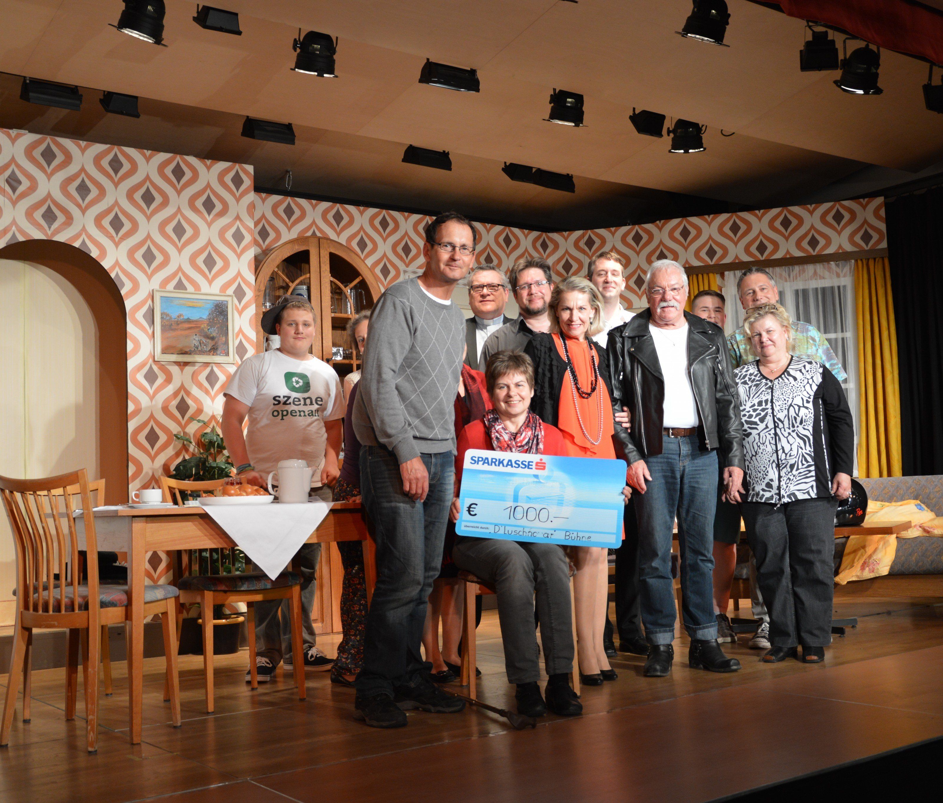 d' Luschnoar Bühne übergab Spende an den MS-Selbsthilfeverein Rheintal d' Luschnoar Bühne übergab Spende an den MS-Selbsthilfeverein Rheintal