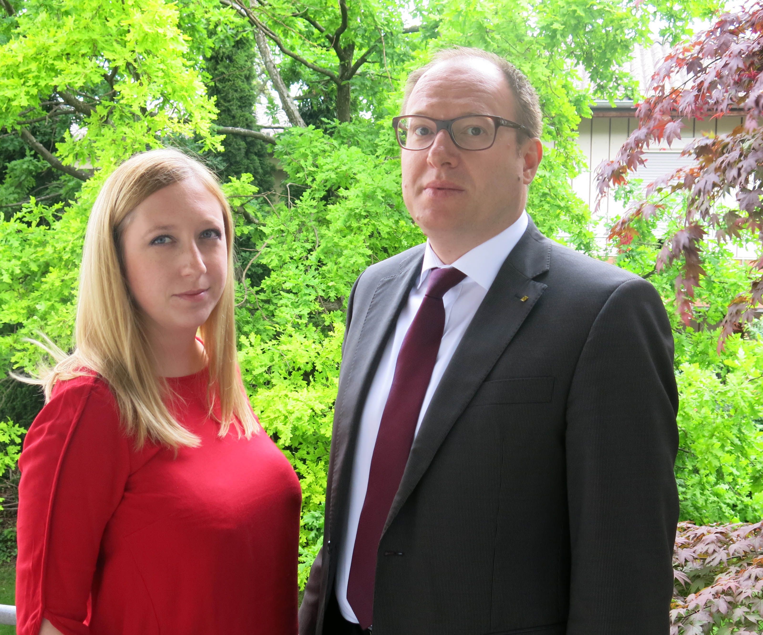Alexandra Ender (Lustenau Marketing) und Gernot Erne (Vorstand Raiffeisenbank Im Rheintal). Alexandra Ender (Lustenau Marketing) und Gernot Erne (Vorstand Raiffeisenbank Im Rheintal).