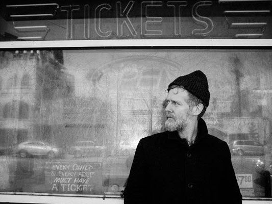 Schaut endlich wieder mal nach Wien: Glen Hansard. Schaut endlich wieder mal nach Wien: Glen Hansard.