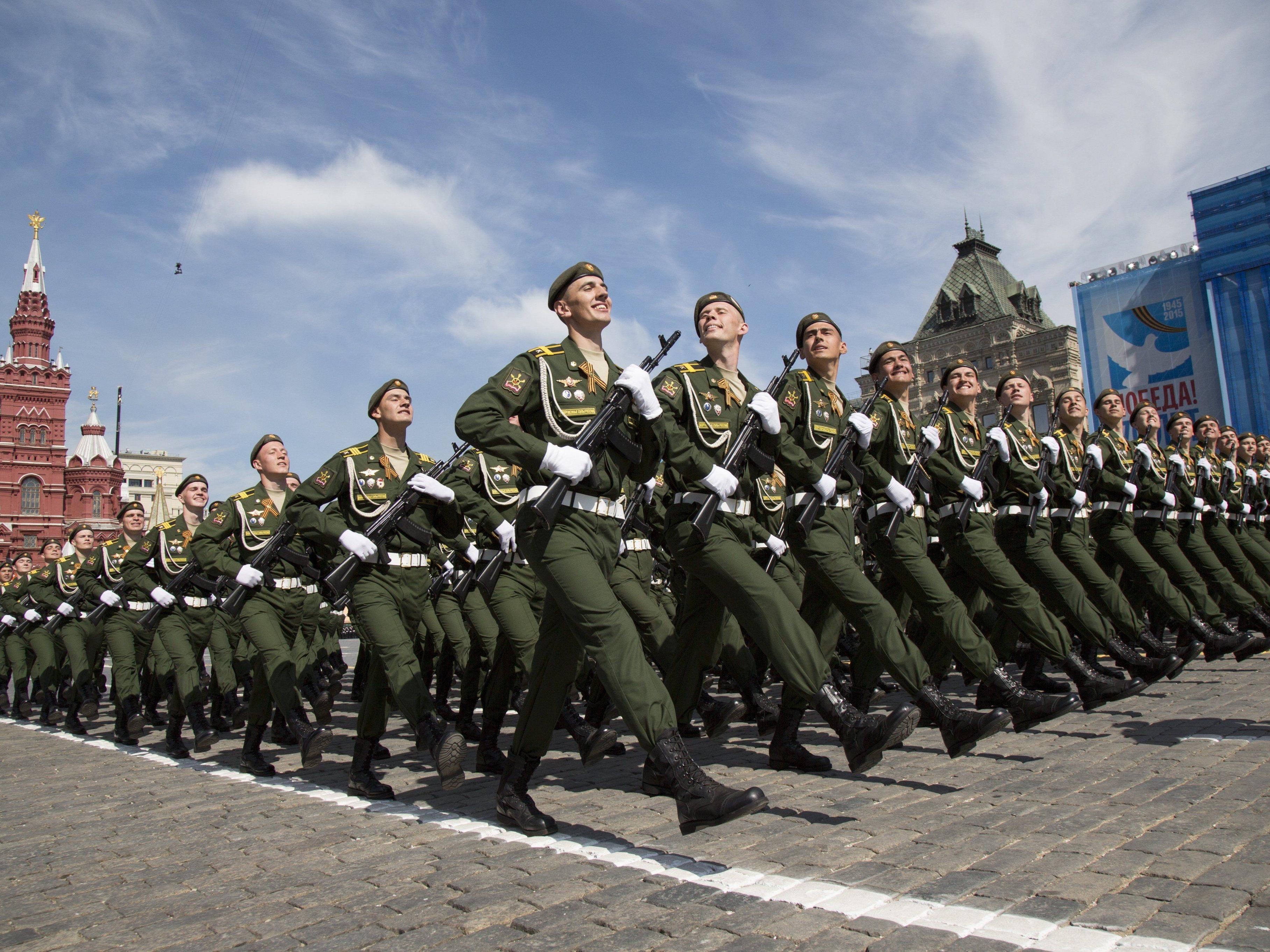 Moskau begeht den 70. Siegestag mit der größten Militärparade der Geschichte.
